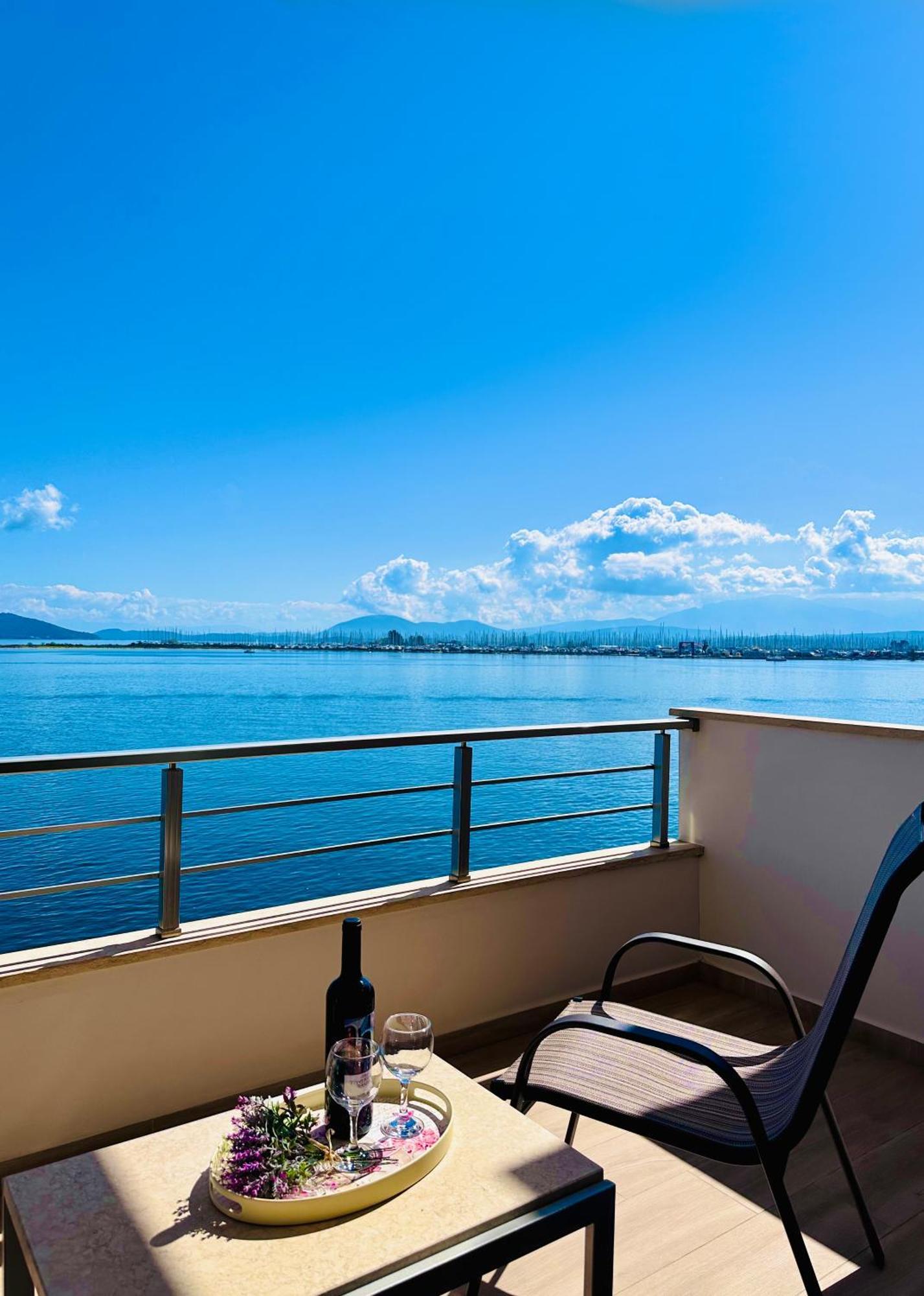 Bluish 3A Apartment Preveza Ngoại thất bức ảnh