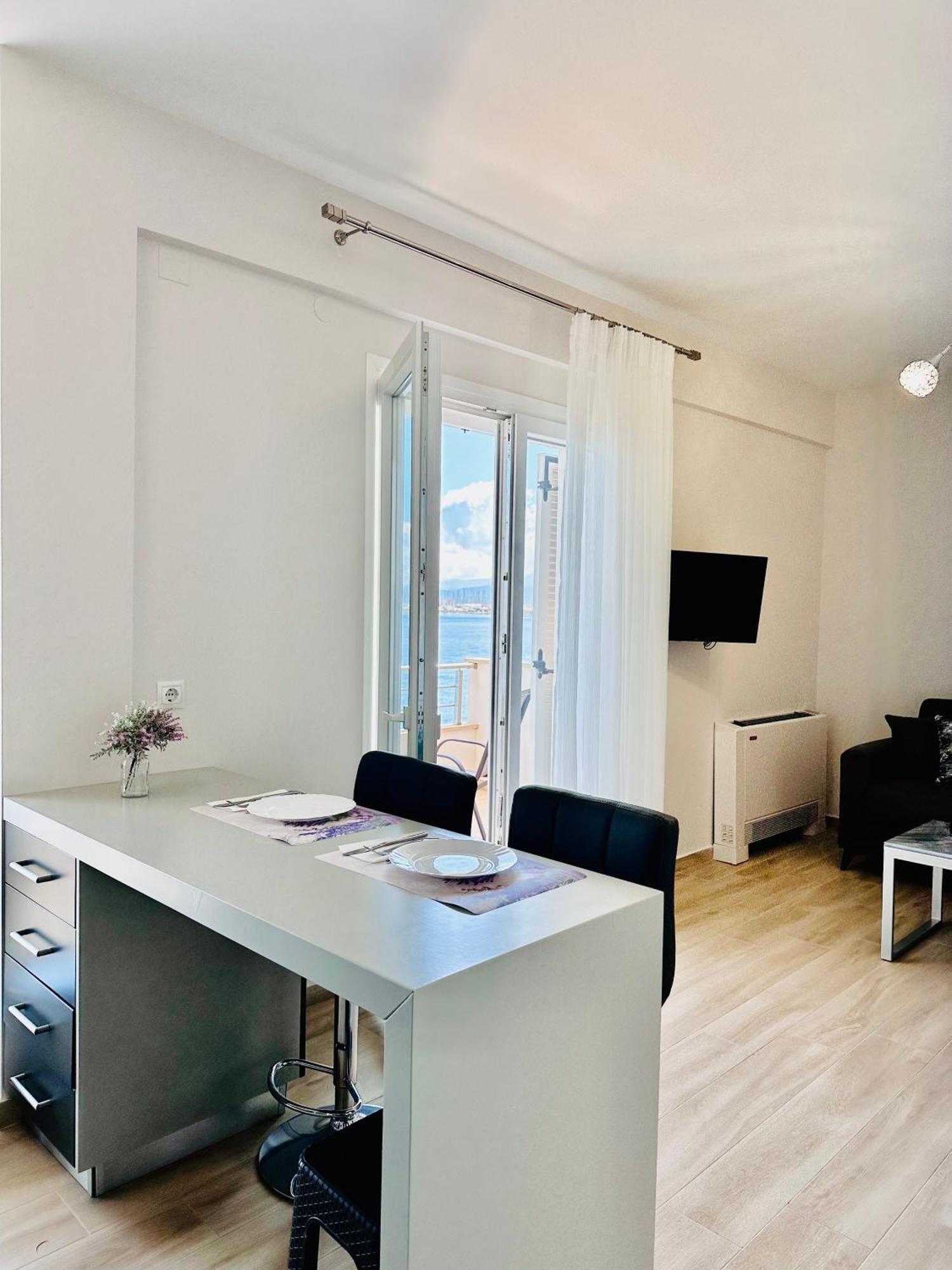 Bluish 3A Apartment Preveza Ngoại thất bức ảnh